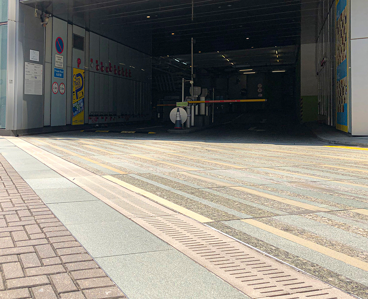 九龍貿易中心_廣場_重載用石材渠蓋板 1